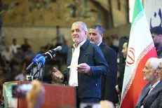 پزشکیان: قول می‌دهم هیچگاه منفعت مردم را درگیر جناح بازی‌ها نکنم