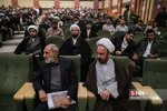 شریعتمداری