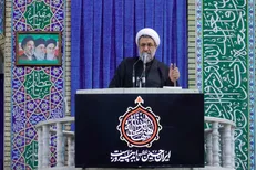 امام جمعه کرمان: عاشورا و محرم ما را در کنار هم متحد می‌کند