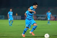 هافبک پیکان بازی با پرسپولیس را از دست داد