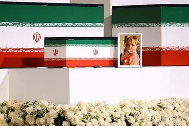 هندوستان تایمز: مراسم وداع با رهبر شهید، نمایش وحدت ملی ایران