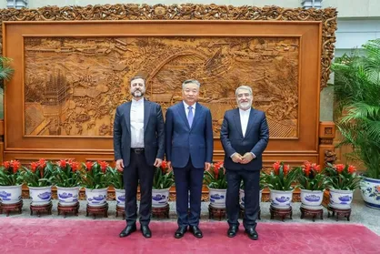 دیدار و گفتگوی معاونین وزاری امور خارجه جمهوری اسلامی ایران و چین در پکن