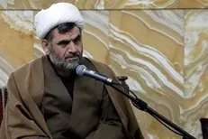 ماجرای شنیدنی آخرین عکس شهید حجت‌الاسلام اصلانی چند روز پیش از شهادتش در حرم رضوی