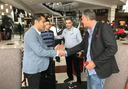 دیدار بازیکنان پرسپولیس با کی&zwnj;روش در فرودگاه امام (ره) + تصاویر