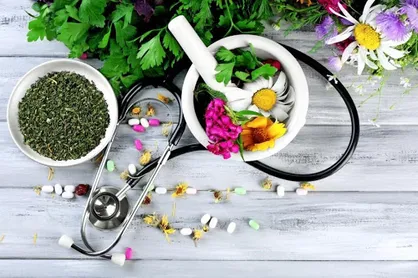 توصیه&zwnj;های طب سنتی برای بیمار نشدن در فصل بهار