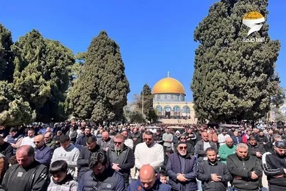 برگزاری باشکوه نماز جمعه مسجدالاقصی با وجود محدودیت&zwnj;های اشغالگران