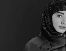 عکس| دل‌نوشته دخترِ لبنانی برای شهید سلیمانی: هر لحظه تو را می‌بینیم
