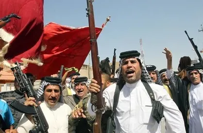فیلم| تظاهراتِ عشایر عراق به طرفداری از آیت&zwnj;الله سیستانی