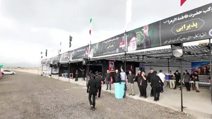 برپایی موکب حضرت فاطمه&zwnj;الزهرا (س) در مسیر زائران قائد شهید در سمنان+ فیلم