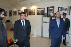 سفیر جمهوری آذربایجان از نمایشگاه عکس خوجالی تهران بازدید کرد