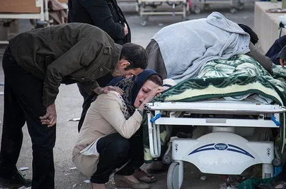 فیلم/ تصاویر متأثرکننده از زمین لرزه کرمانشاه