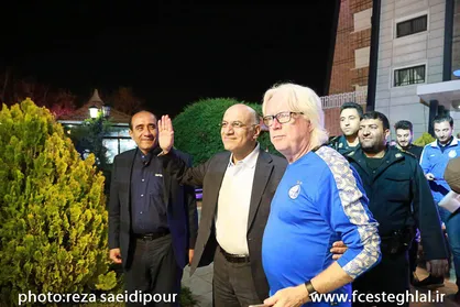 توجه سرمربی استقلال به خبر آتش&zwnj;سوزی کلیسای پاریس
