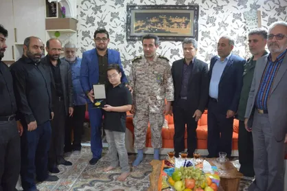 فتاحی؛ ورزشکاری که مدال خود را به خانواده شهید حادثه تروریستی تقدیم کرد