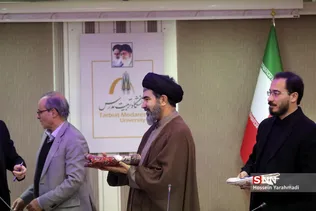 مراسم تشرف به اسلام دو دانشجو روسی