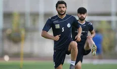 آماده باش فرهاد مجیدی به مدافع مغضوب استقلال درآستانه بازی حساس با الاهلی
