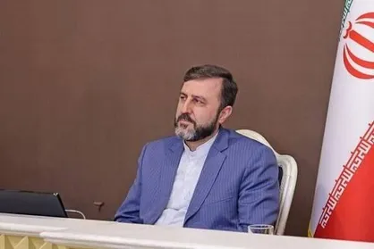 غریب آبادی عازم چین شد