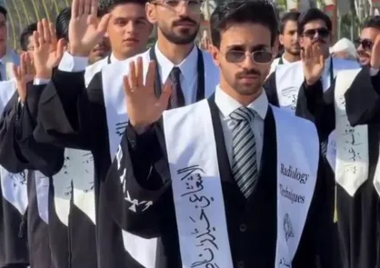 برگزاری مراسم فارغ&zwnj;التحصیلی دانشجویان عراقی در بین الحرمین + فیلم