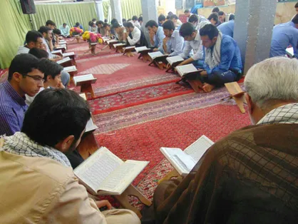شبکه&zwnj;های تلویزیونی مراسم اعتکاف را پخش می&zwnj;کنند