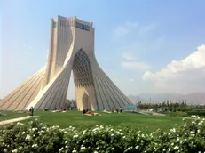 اکران تور گردشگردی مجازی از موزه برج آزادی