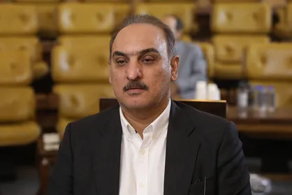 بند خاکی رودخانه سیستان بازگشایی گردید و آب در رودخانه جریان پیدا کرد