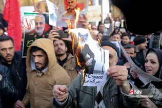 تجمع اعتراضی دانشجویان مقابل سفارت انگلیس