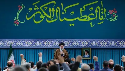 مستندی از دیدار ۴۰ ساله مداحان با رهبر انقلاب +فیلم