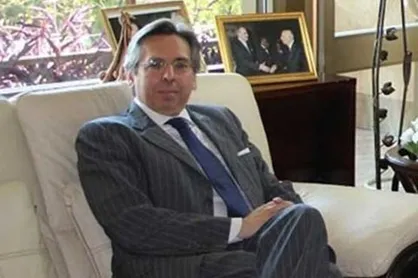 آمریکایی&zwnj;ها پذیرفته&zwnj;اند قاسم سلیمانی مانع سقوط بغداد شده/ انقلاب ایران برای کشورهای غربی غیرقابل&zwnj;تحمل است