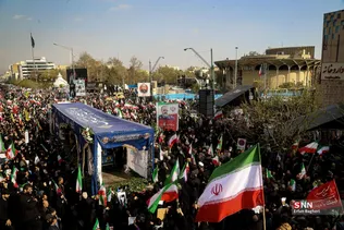 مراسم تشییع شهدای ناوگان دنا در میدان انقلاب تهران