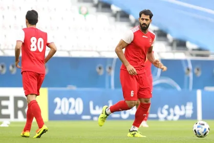 دینامو زاگرب و دو باشگاه قطری به دنبال مدافع پرسپولیس