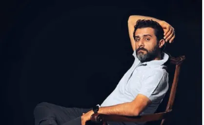 وحید رهبانی با &laquo;عشق&zwnj;های زودگذرِ ماندگار&raquo; به ایران&zwnj;شهر می&zwnj;آید