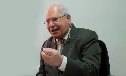 تکلیف مستضعفان با حذف ارز دولتی و گرانی بعدش چه می&zwnj;شود؟ / دلار ۱۷ تومانی تورم ۶۰ درصدی به همراه دارد