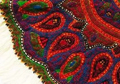 آموزش هنر پته&zwnj;دوزی در خوابگاه دانشجویی دانشگاه علوم پزشکی بم برگزار می&zwnj;شود