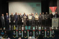 انگشتر رهبری بر دستان استاد رحمانی/ تجلیل از پنجاه سال مجاهدت علمی در حوزه صهیونیسم‌پژوهی