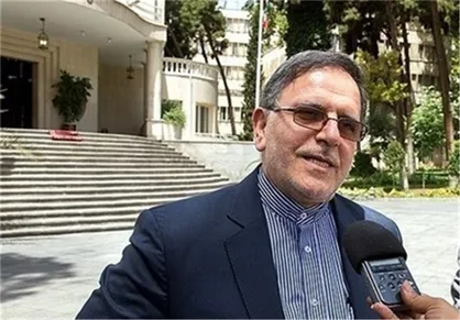 اقدامات نیروی انتظامی هیجانات کاذب بازار ارز را کاملا از بین برد/ هیچ جای دنیا نرخ ارز قابل پیش بینی نیست