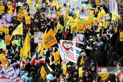 ایستادگی در برابر خصومت دشمنان تا پیروزی و عبور از مشکلات در طلیعه گام دوم انقلاب