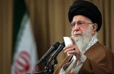 رهبر انقلاب خطاب به سیاستمداران آمریکایی و اروپایی: جمهوری اسلامی نایب لازم ندارد/ نیروهای نیابتی ایران یعنی چه؟+فیلم