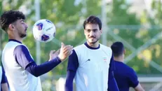 کسری طاهری: امیدوارم مقابل گامبیا گلزنی کنم تا مسافر جام جهانی شوم + فیلم