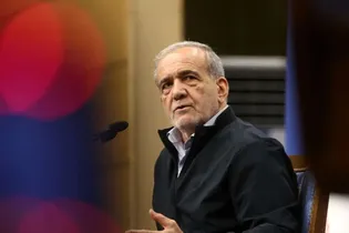 پزشکیان وارد مشهد شد