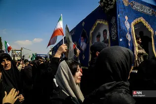 مراسم تشییع شهدای ناوگان دنا در میدان انقلاب تهران