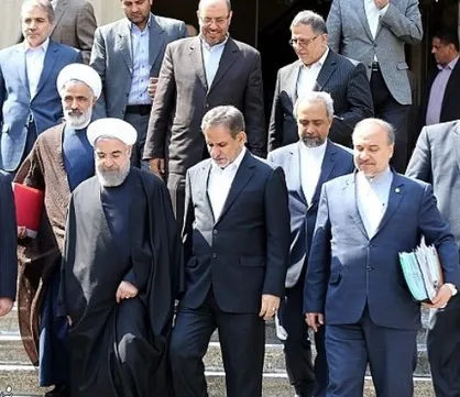 بی&zwnj;توجهی دولت نسبت به شرایط اقتصادی به هر دلیل قابل توجیه نیست/ بازدید از توچال نمک پاشیدن به زخم مردم بود
