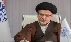 دانشجو باید در قبال سرنوشت جامعه با کوله باری از تعهد و دانش، به نقادی و اصلاح بپردازد