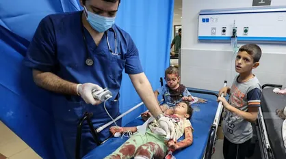 پرستاران در محکومیت کشتار کودکان و کارکنان بهداشت و درمان فلسطینی تجمع می&zwnj;کنند