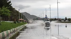 تخلیه نوار ساحلی خرم آباد/ آبگرفتگی شدید معابر کرمانشاه و خوزستان