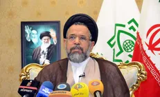 وزیر اطلاعات روز خبرنگار را تبریک گفت