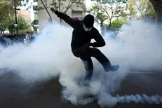 حمایت شهردار فرانسه از دانش آموزان معترض ترند شد