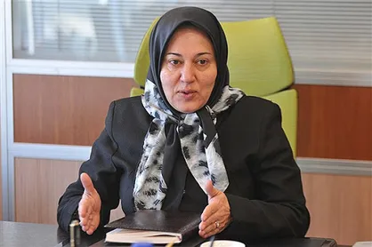 مردان در کارآفرینی محدودیت خاص برای زنان در نظر نگیرند / توسعه اقتصادی به دست زنان محقق می&zwnj;شود
