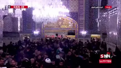 نمایی از حرم مطهر علی بن موسی الرضا(ع) در شامگاه شهادت ایشان