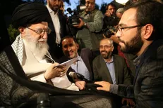 دیدار سالانه شعرا با رهبر انقلاب لغو شد