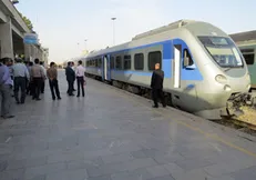 اندیشه با قطارحومه‌ای به تهران وصل می‌شود/برقی‌کردن قطار ۳شهرجدید