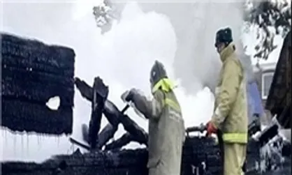 گاز در ضلع شمالی ساختمان در حال سوختن قطع شد